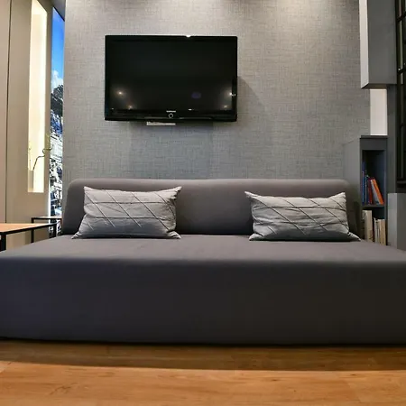 Center Luxury *